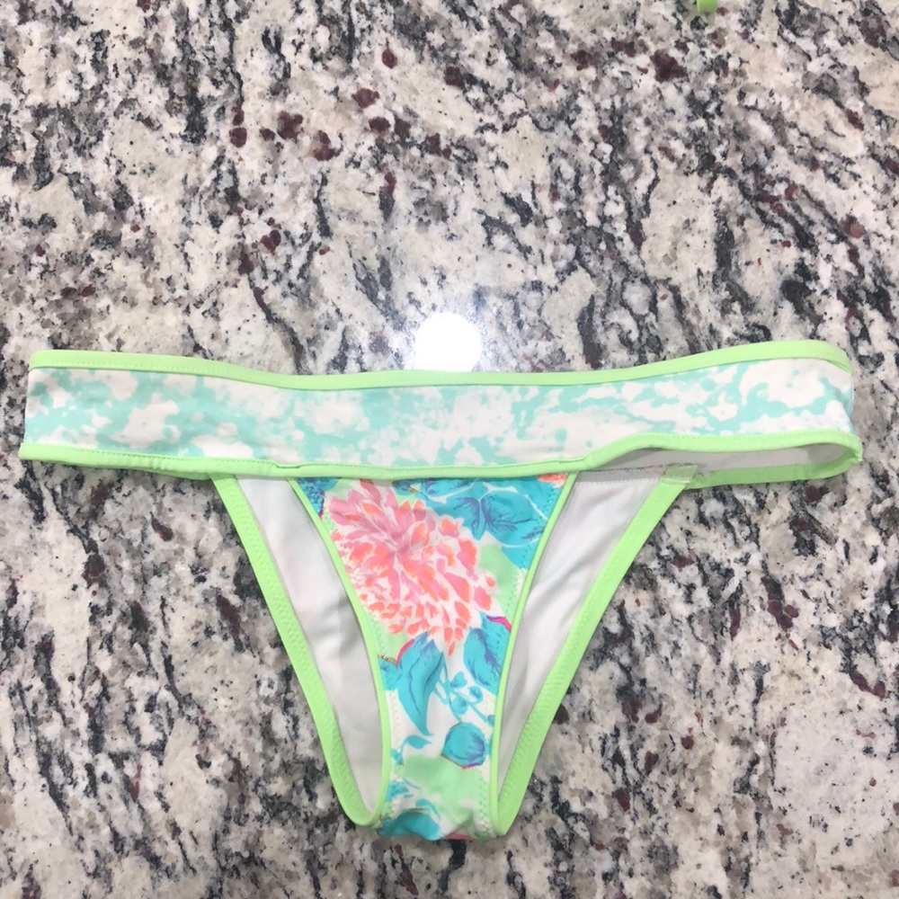 Victoria’s Secret - Women’s Swim